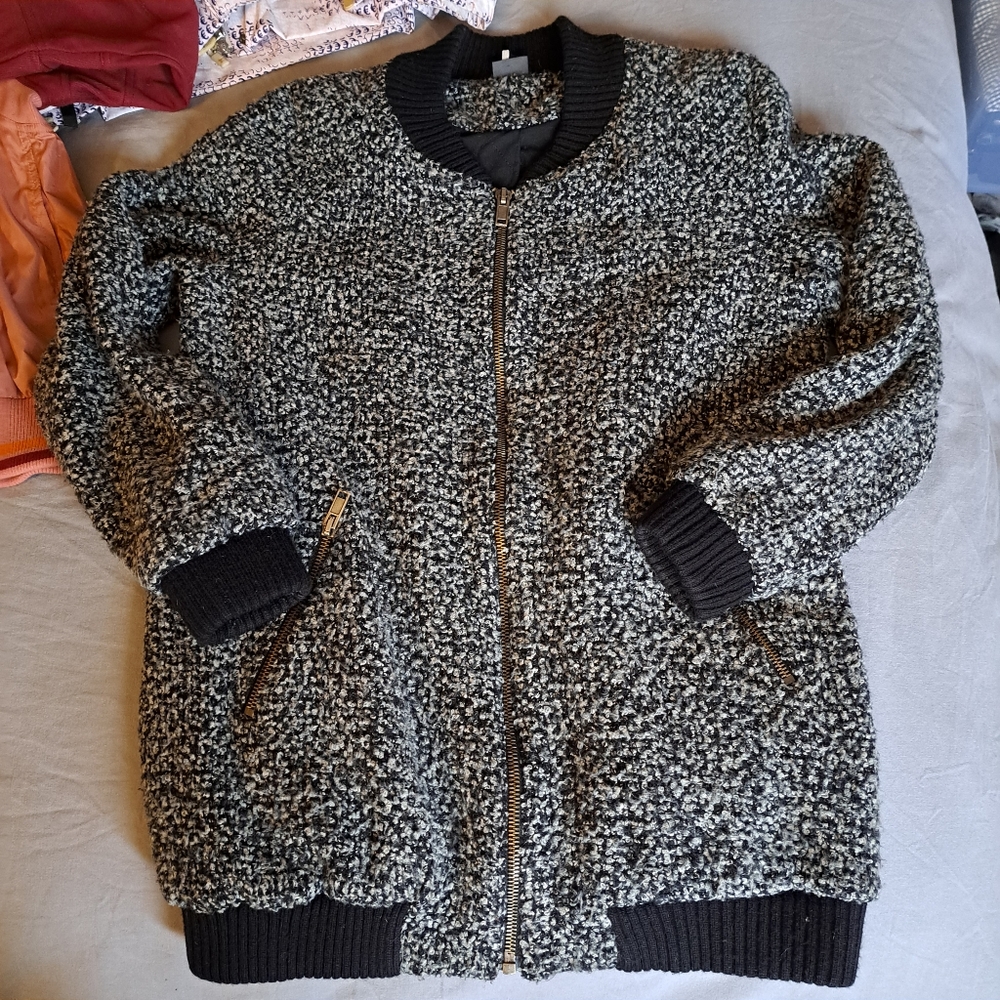 Oversized cozy coat, size large